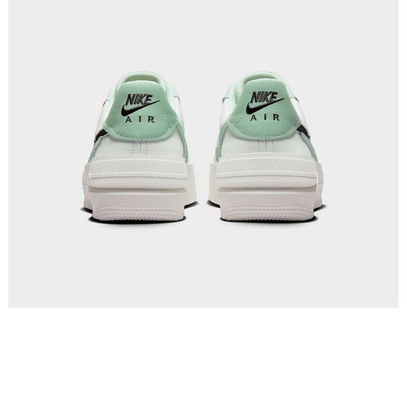 NWOT WOMEN'S NIKE AIR FORCE 1 PLT.AF.ORM 🤍 excellent condition! 💚 🤍 - Picture 4 of 6